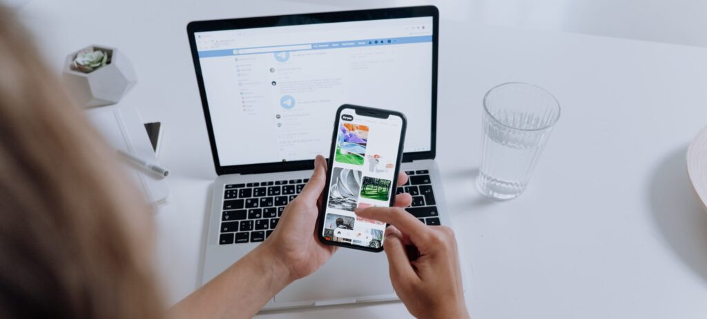 types of mobile display
